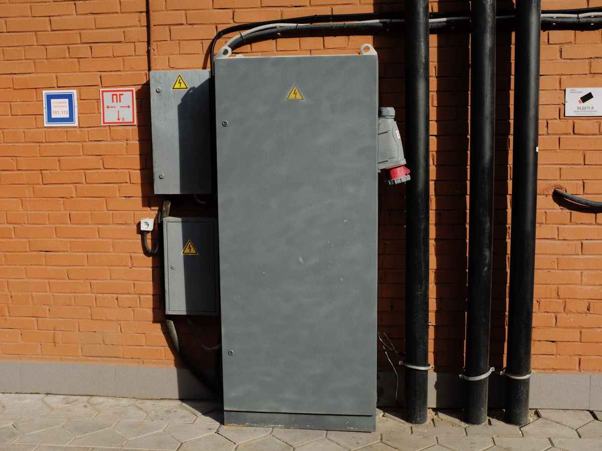 What Are The Duties Of An Electrician ?