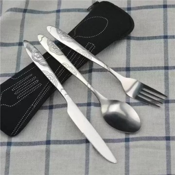 Stainless steel tableware set and cloth bag for outdoor sports.