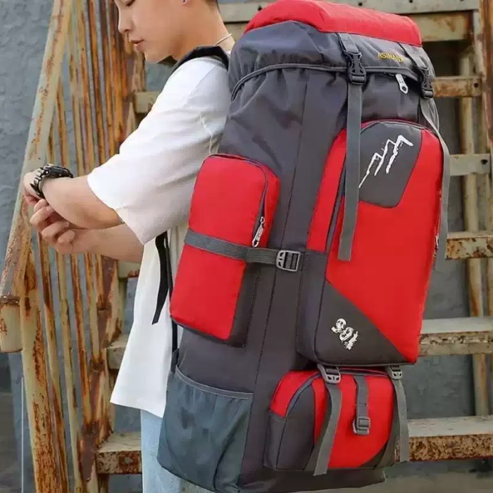 90L mountaineering bag with reinforced straps for camping.