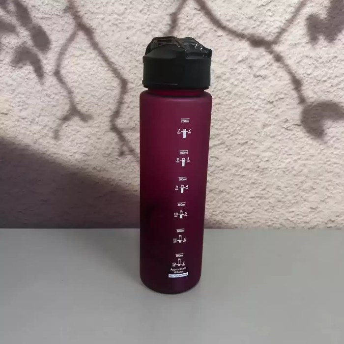 Net red high value water cup used during summer travel and fishing.