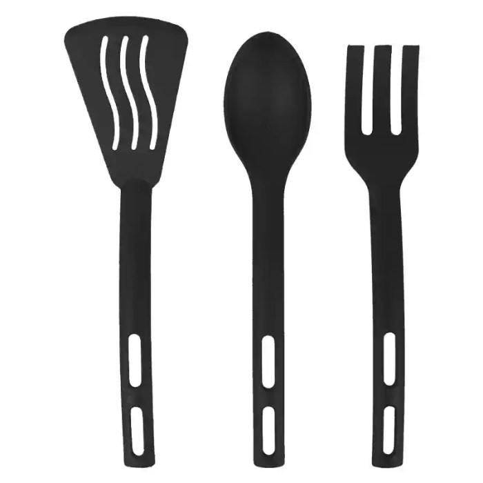 Close up of the heat-resistant silicone spatula head.