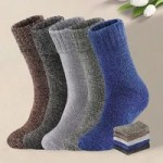 Warm wool socks for men in assorted colours for winter comfort and everyday wear
