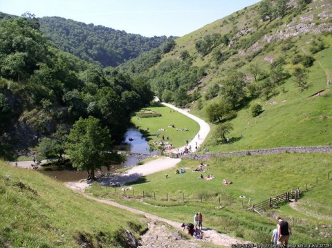 Luxury Glamping in the Peak District: A 2026 Guide to Ashbourne Holidays