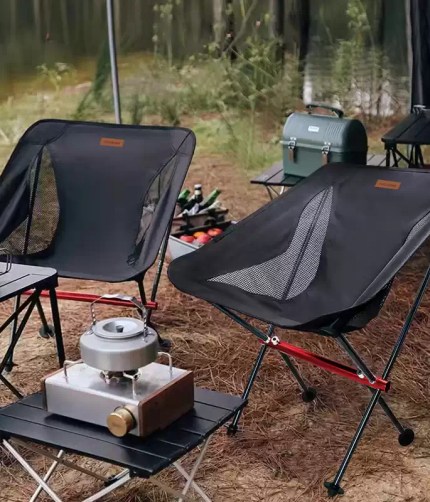 Lightweight camping chair with folding design for outdoor camping and fishing