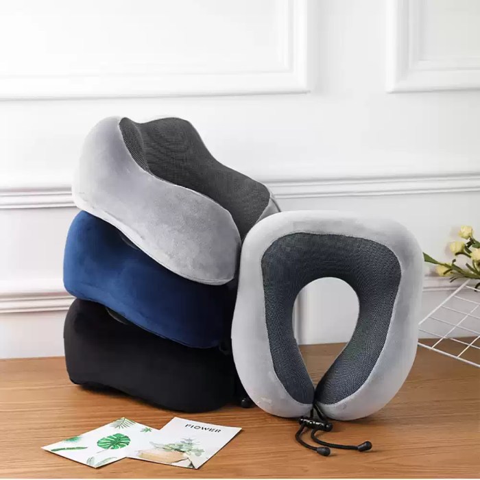 U-SHAPED MEMORY FOAM TRAVEL PILLOW - CERVICAL NECK SUPPORT_6 Ergonomic U-shaped memory foam travel pillow for superior neck support in UK caravan and motorhome journeys.
