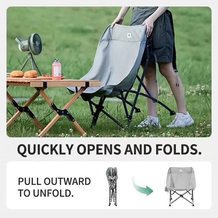 Durable 600D Oxford fabric camping seat.