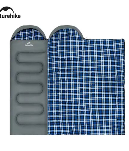 Naturehike ultralight double sleeping quilt in navy blue for couples camping.