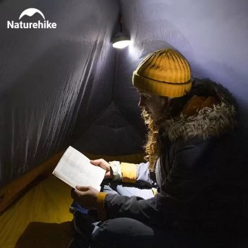 Lightweight LED clip-on sports lamp perfect for night running in UK.