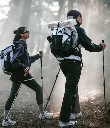 Helium 30+5L trekking rucksack for mountain hiking and outdoor use