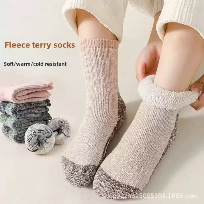 Fleece-lined winter socks with soft warm interior and ribbed knit design.
